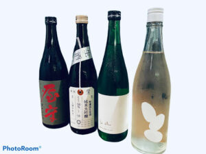 飲み比べたお酒の瓶４本